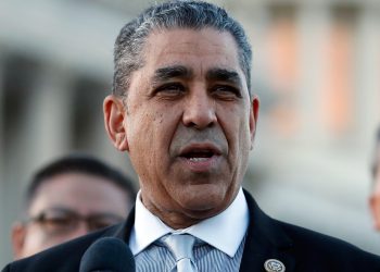 Adriano Espaillat