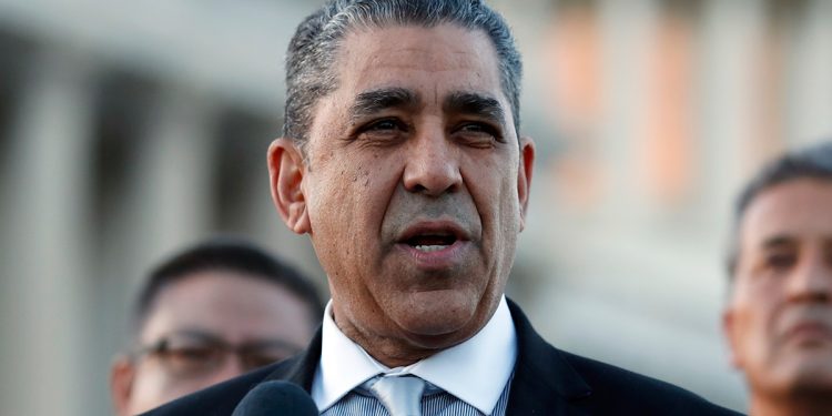 Adriano Espaillat
