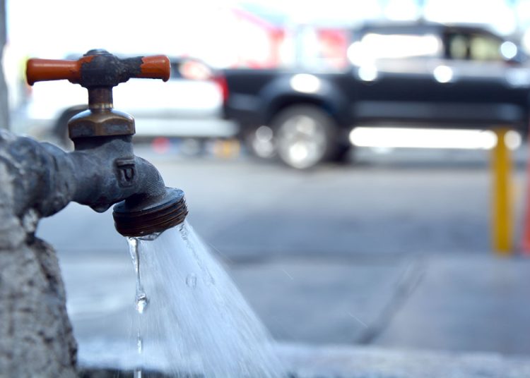agua grifo