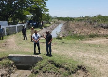 Canal de riego elias pina