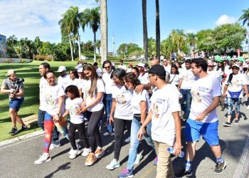 manos unidas por Autismo