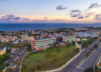 ministerios de Turismo y de Medio Ambiente