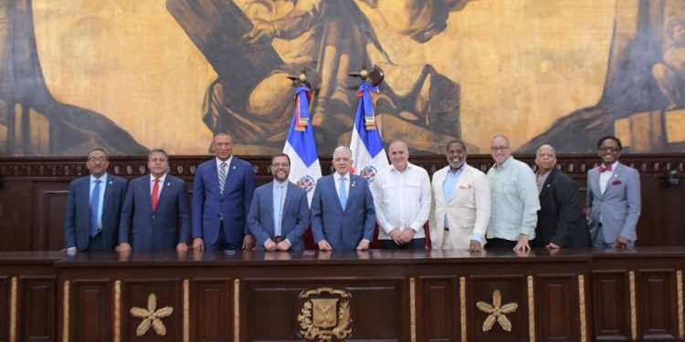 senadores dominicano y estados unidos