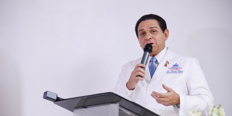 Ministro de Salud Rivera