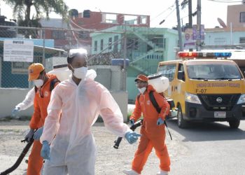 Defensa Civil fumigacion