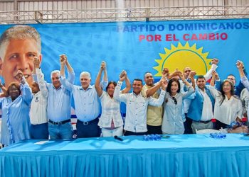 Presentación candidatos a vocales en Santiago Oeste del DxC