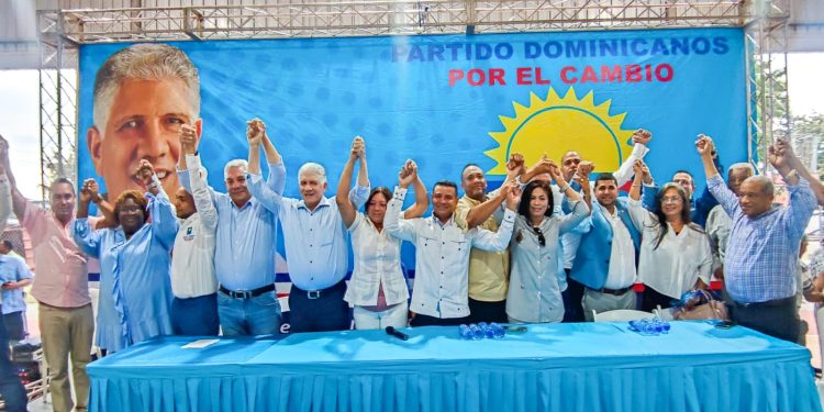 Presentación candidatos a vocales en Santiago Oeste del DxC