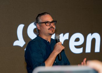 Frank Perozo director Colao