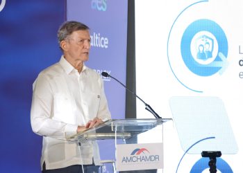 Roberto Alvarez canciller de Rd