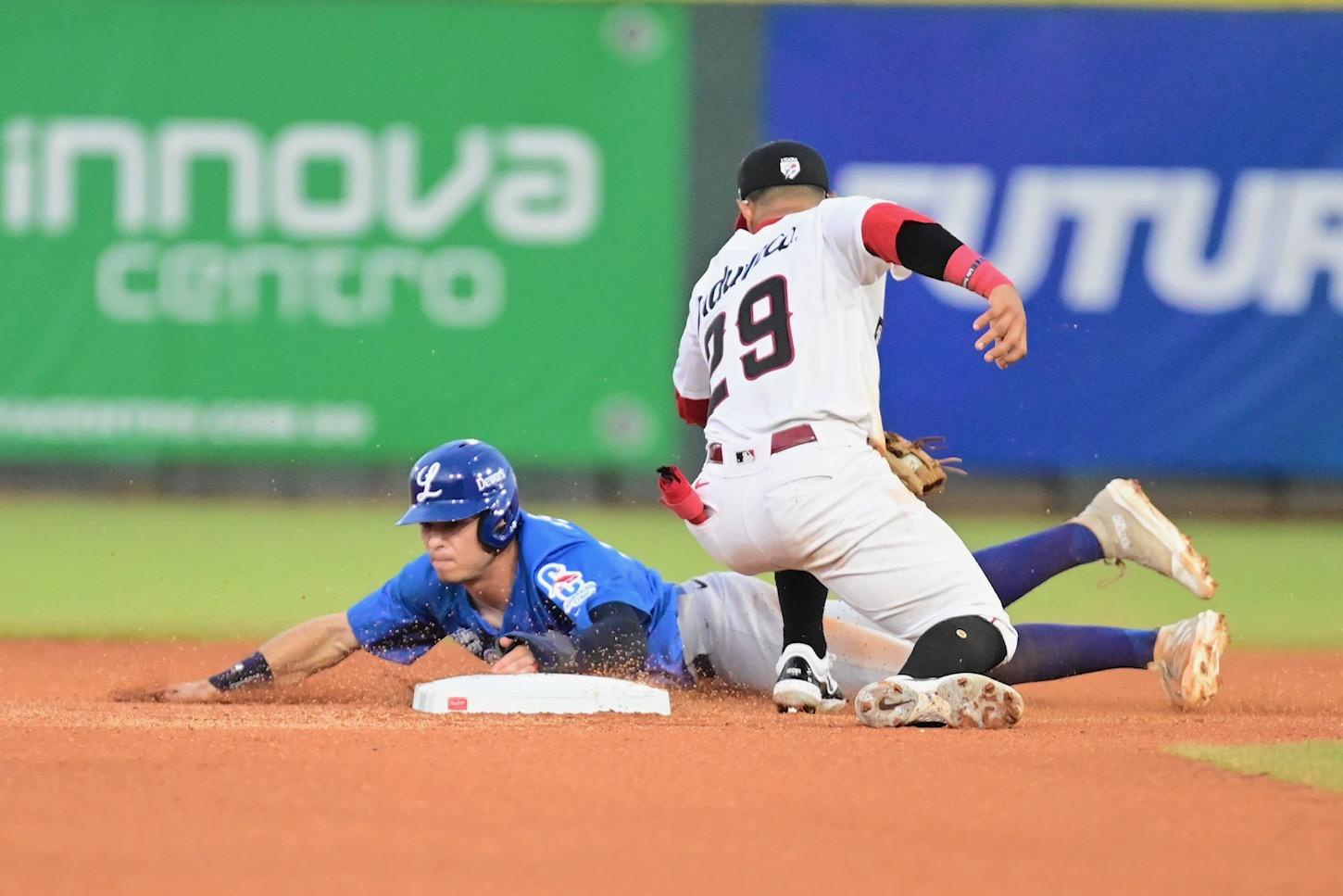 Franmil Reyes, sencillo empujador.