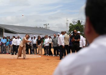 Vicepresidenta lanzará la primera bola