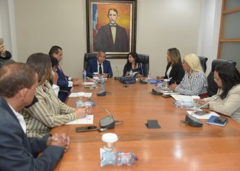 Yeni Berenice y diputados