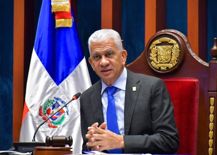 presidente del Senado ricardo de los Santos