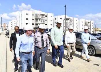 Ministro Jesus Vasquez y Director PN evaluan aptos Policia Nacional