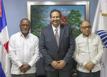 Victor Atallah ministro de Salud