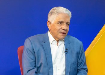 Eduardo Estrella• Senador por Santiago (3) (1)