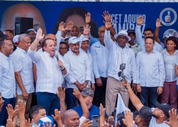 Pablo Aquino y su equipo pasa al PLD