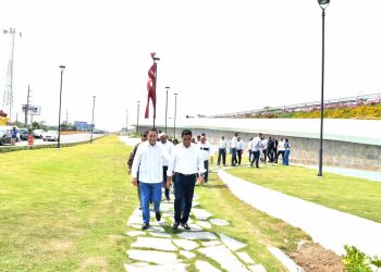 880b1e6b 1a13 4043 803b 3775b26ef60f