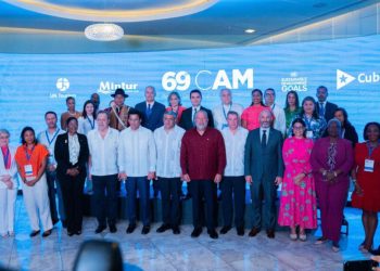 David y grupos turisticos