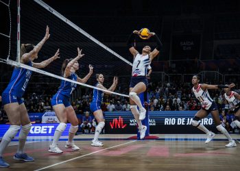 NIVERKA ACOMODA ANTE SERBIA