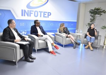 realiza cineforum en Santiago