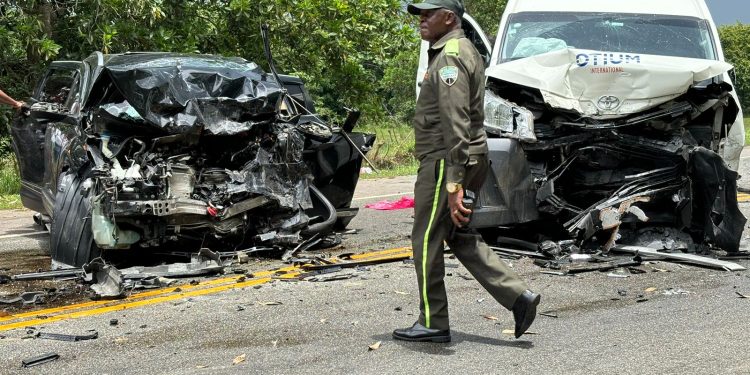 Accidente en Autovia Santo Domingo Monte Plata Samaná