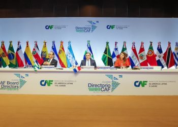 Ministro de Hacienda, Jochi Vicente, preside reunión del Directorio CAF, en Lima, Perú.