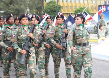 Mujeres militares
