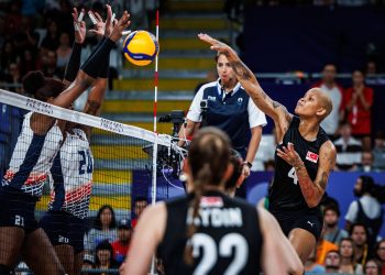 Melissa ataca a RD en Paris