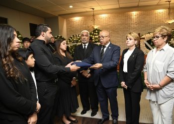 Alfredo Pacheco y exdiputados