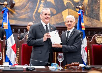 Abinader y Ricardo de los Santos