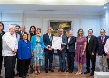 Reconoce universidad de Mayague Puerto Rico