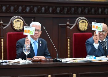 Ricardo y Pacheco asamblea nacional