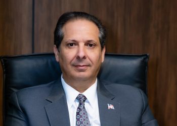 Victor Atallah ministro de Salud