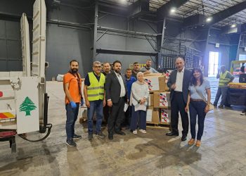 entrega de ayuda humanitaria a la República del Líbano
