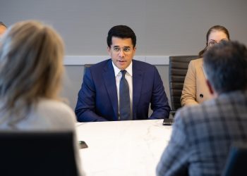 Ministro Collado en Canadá