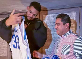 Karl Anthony Town y Kelvin Cruz