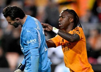 Vinicius en una de sus últimas confrontaciones con jugadores