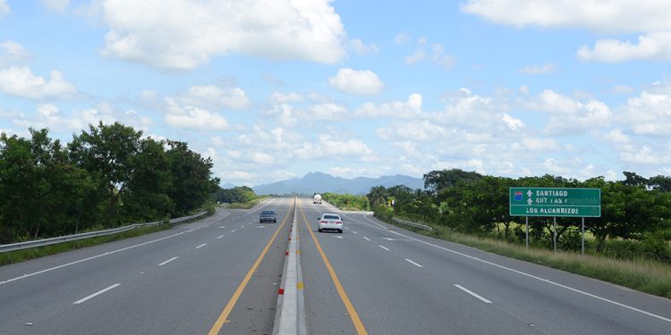 Avenida Circunvalación Santo Domingo.