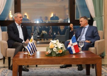 Abinader y electo presidente de Uruguay