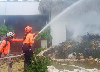 Bomberos defensa Civil