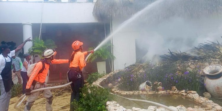 Bomberos defensa Civil