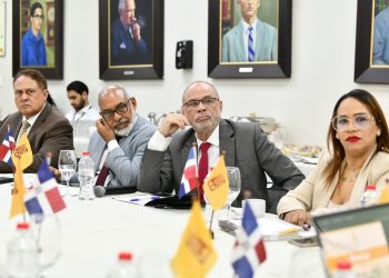 Directora de Comunicaciones de la JCE y Sociedad Dominicana de Diarios