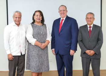 Principal. Francisco Sánchez, Marilyn Díaz, Magín Díaz y José Francisco Deschamps
