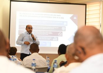 Luis Valdez director DGII