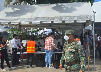 Carpa de la JCE instalada en Patología Forense