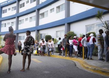 Hospitales y haitianos
