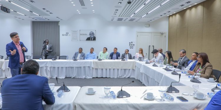 Diputados Huawei y BC