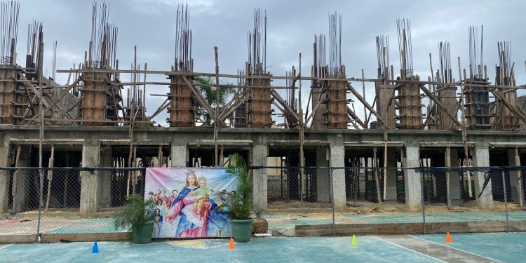 Construcción Pabellón Escuela Cristo Rey