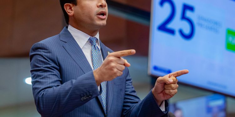 omar senador